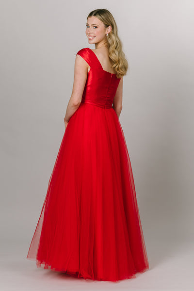 Modest Dresses - Modest Prom Dress - Formalwear Modest Dresses - Bridesmaid Modest Dresses. Low back with cap sleeves and seamless change from the bodice to the tulle skirt.